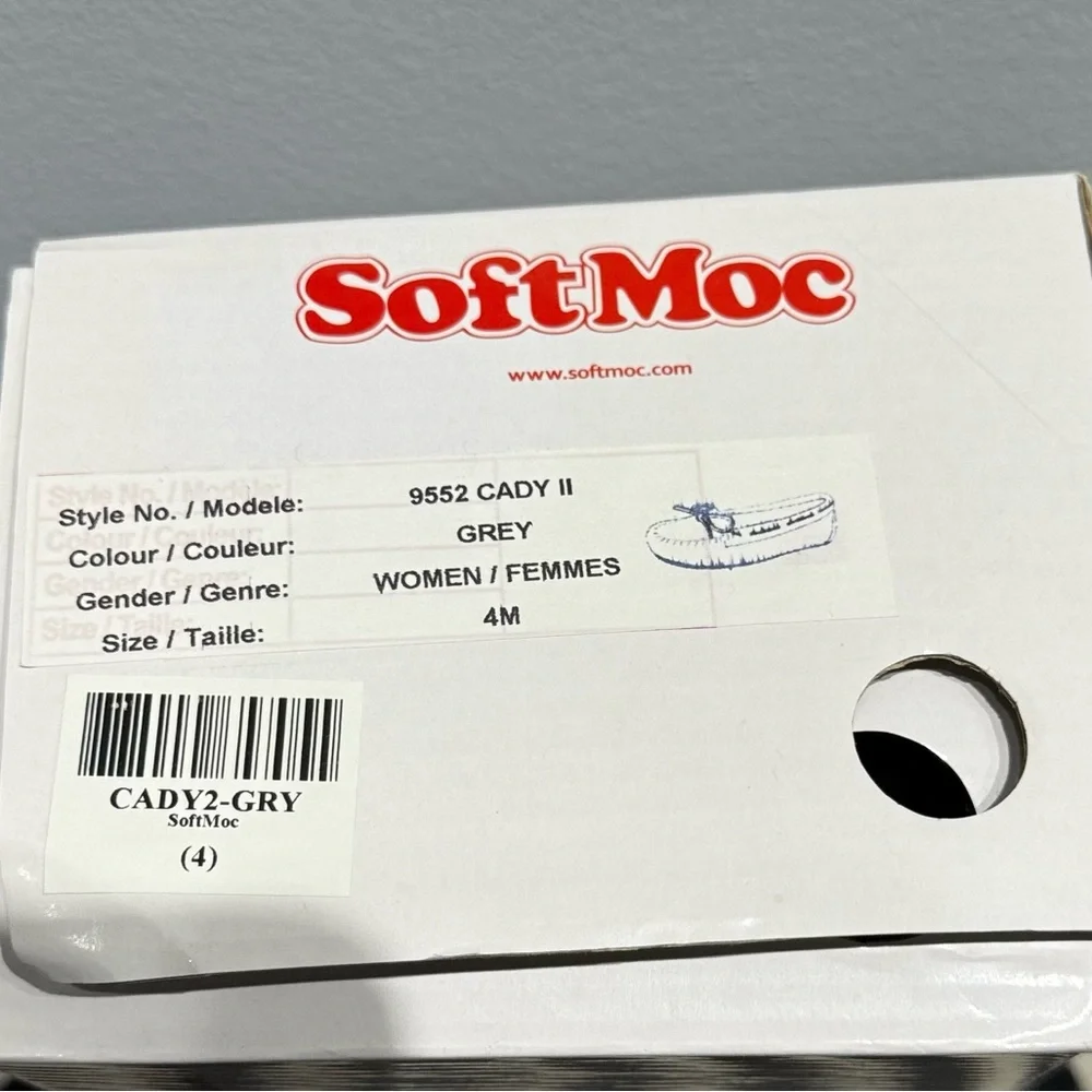 Soft moc moccasins in size 4 in box new never worn . - Picture 5 of 5